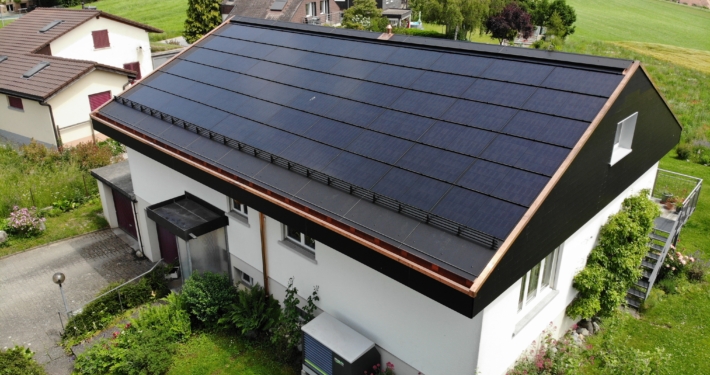 Spengler-Arbeiten an Gebäude Spengler-Arbeiten an Gebäude